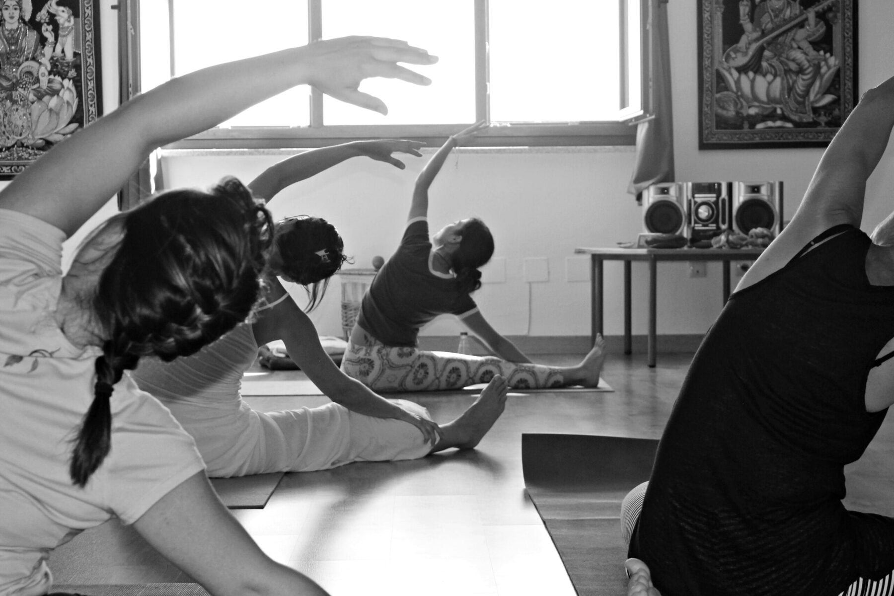 silhouette photography of woman doing yoga